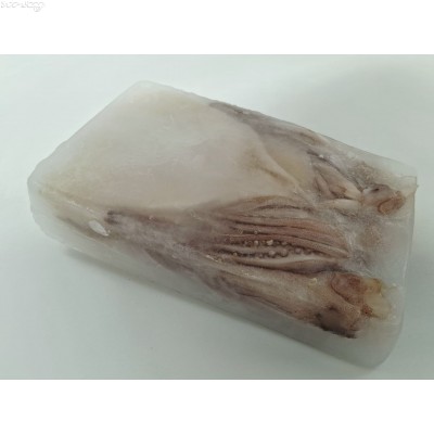 S57 去皮原隻鮮魷(約2kg/包，已清內臟，原隻燒或小炒均可)網購原價HK$143.00/包，會員價HK$128.00/包